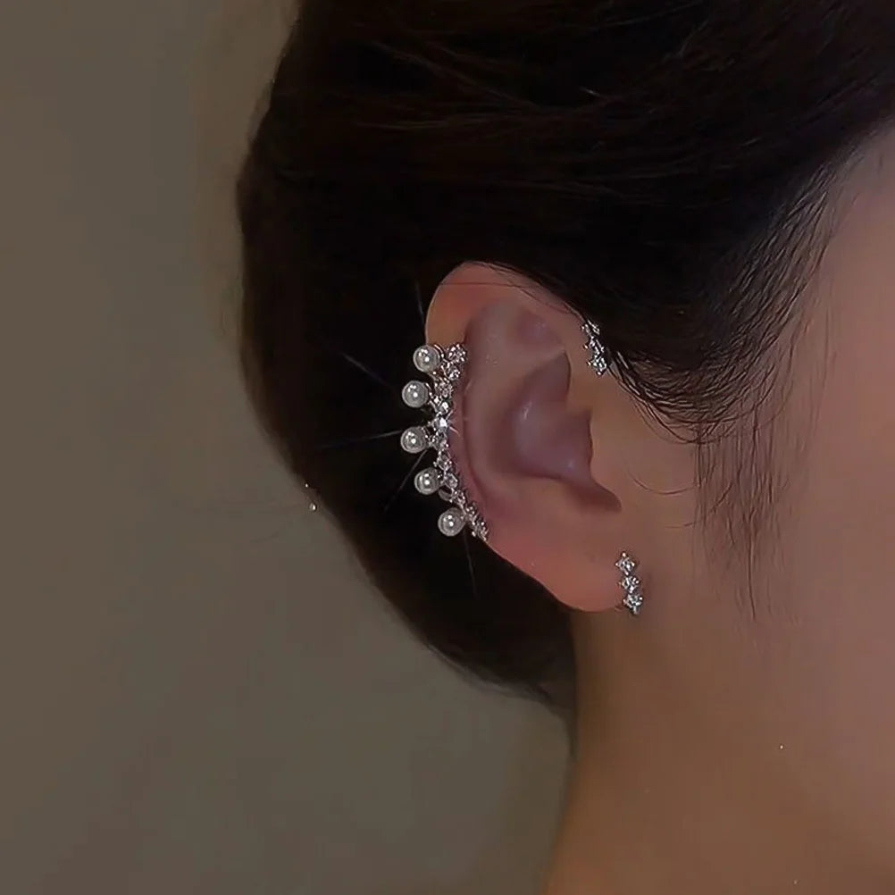 2pcs Bloom Pearl Ear Cuffs